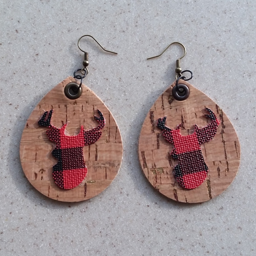 Teardrop shaped cork earrings with deer